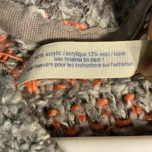 Aeropostale Striped Heather V Neck Pullover Sweater - Picture 4 of 6